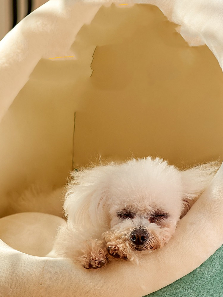 Four Seasons Luxe Pet Bed